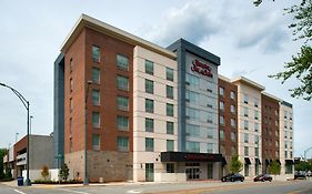 Hampton Inn & Suites Greensboro Downtown, Nc